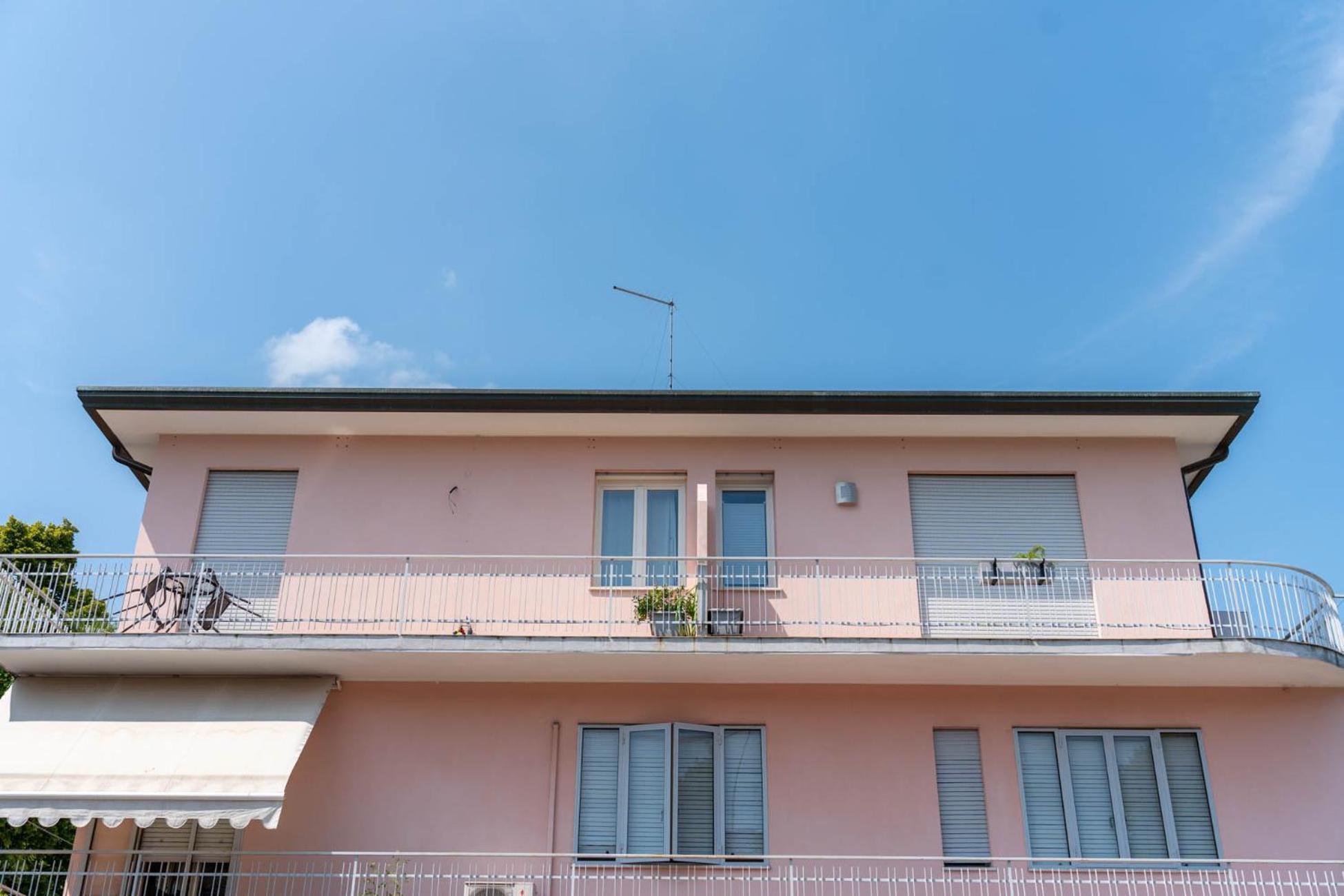 Officine Cavour - Appartamenti La Quercia Padova Luaran gambar